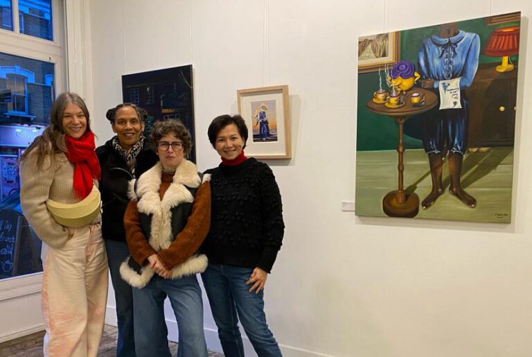 Jacqui and other artists at Espacio Gallery